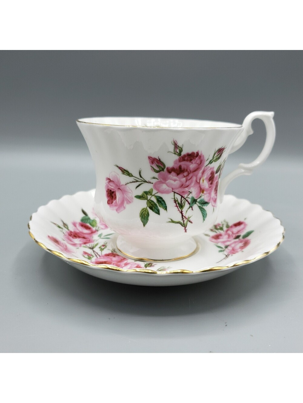VTG Royal Albert Teacup & Saucer Pink Cabbage Roses Bone China England Gold